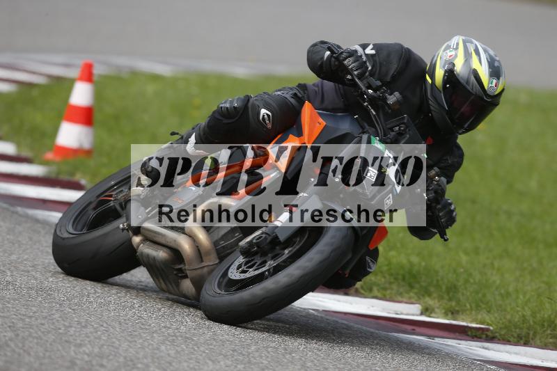 /53 16.09.2025 Track Day Domi Aegerter ADR/Gruppe gruen/70